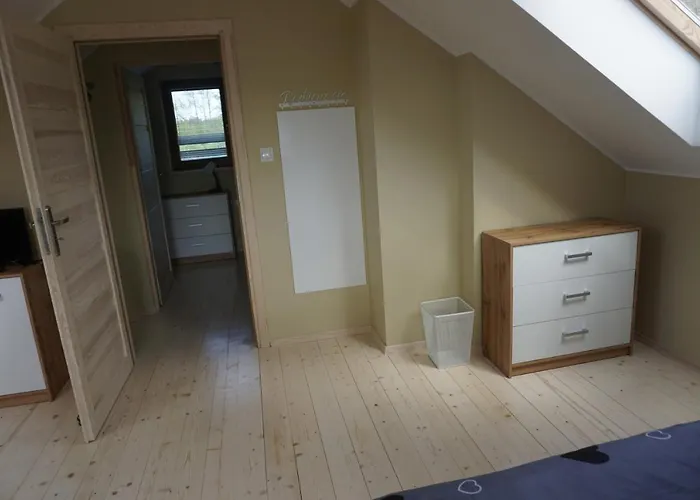 Semesterbostad Osada Cztery Pory Roku - Dom Jesien