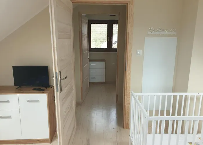 Semesterbostad Osada Cztery Pory Roku - Dom Jesien *