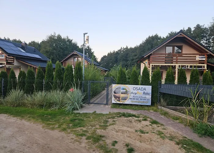 Semesterbostad Osada Cztery Pory Roku - Dom Jesien Kopalino