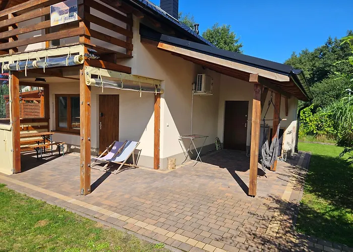 Semesterbostad Osada Cztery Pory Roku - Dom Jesien Kopalino